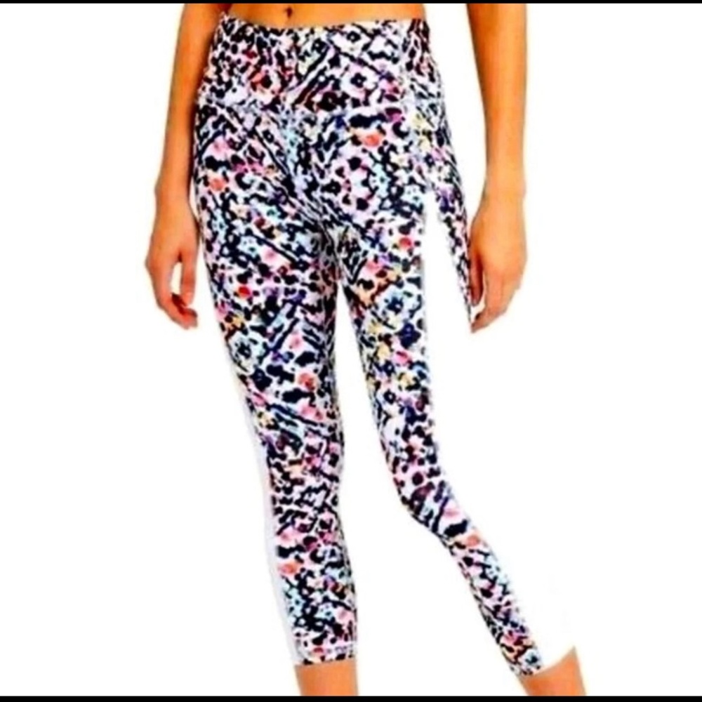 Athleta Chaturanga Waterfall Capri